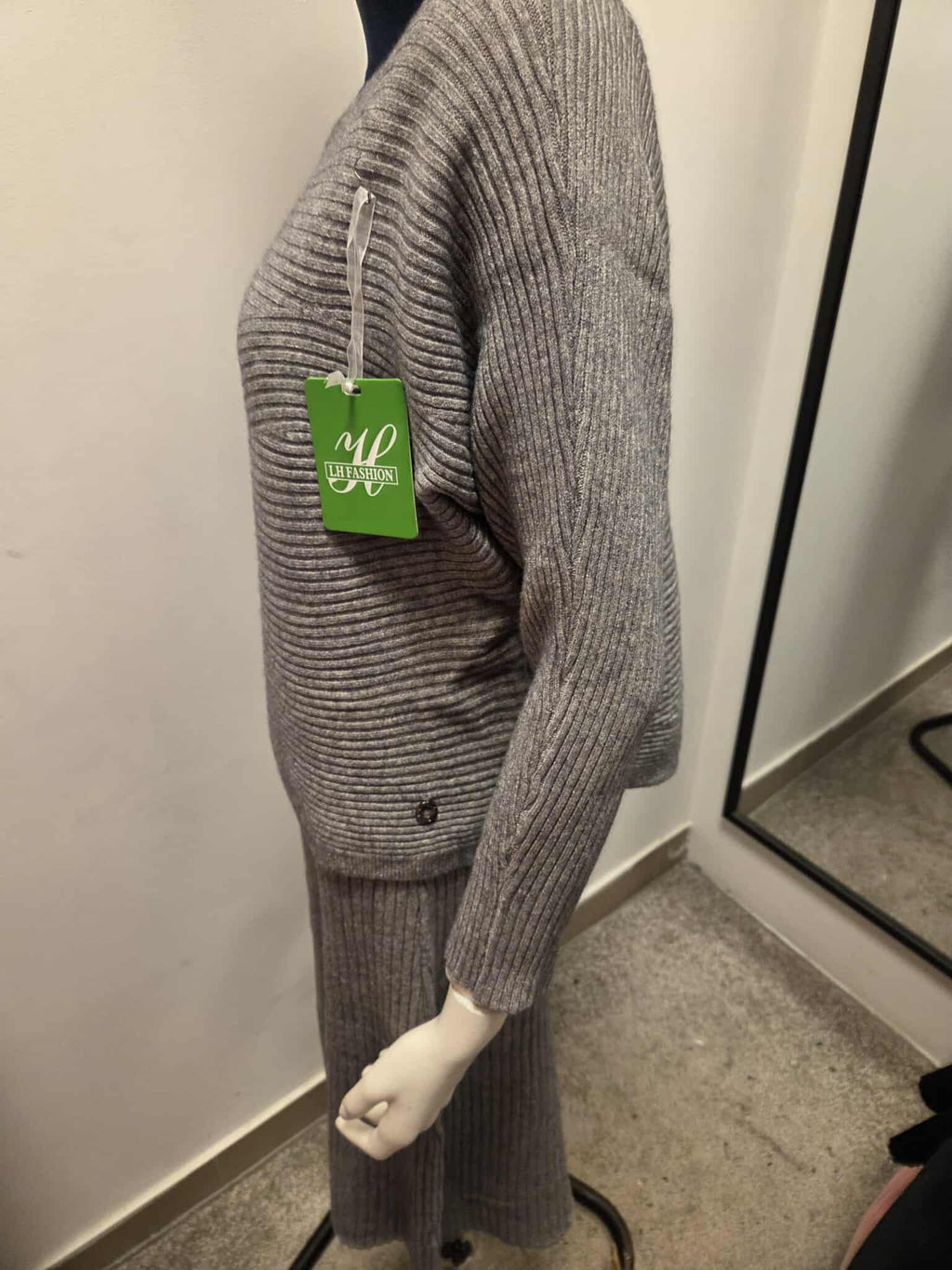 Damski Komplet Dzianinowy Sukienka i Sweter