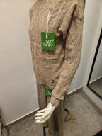 Damski komplet swetrowy z półgolfem: sweter + spodnie