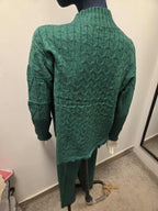 Damski komplet swetrowy z półgolfem: sweter + spodnie